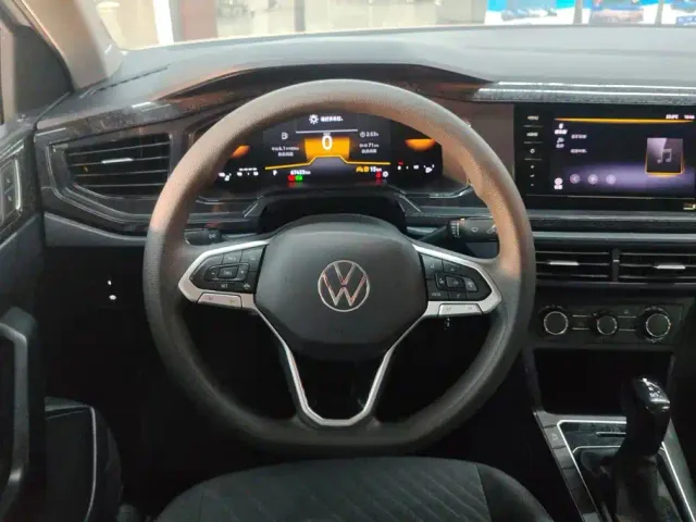 Volkswagen Lavida — Фото автомобиля 15