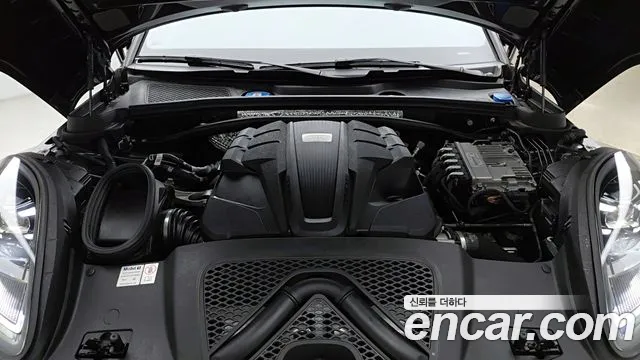 Porsche Macan — Фото автомобиля 6