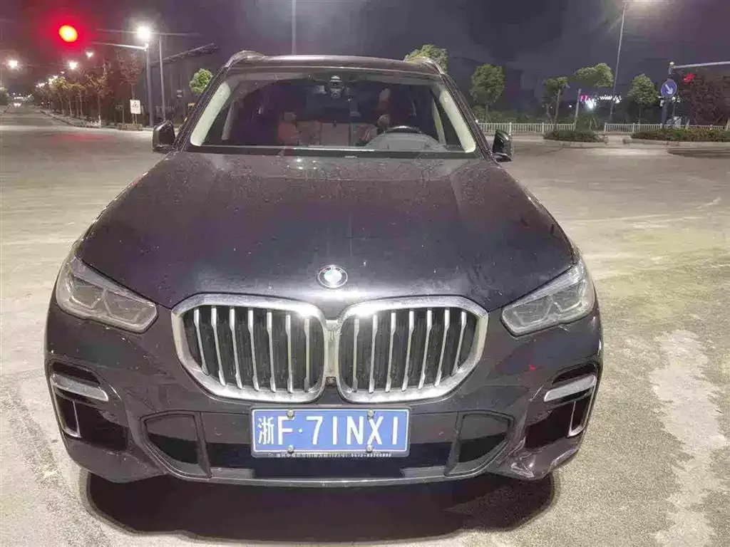 BMW BMW X5 2022 Facelift xDrive 30Li Premium M Sport Package — Фото автомобиля 2