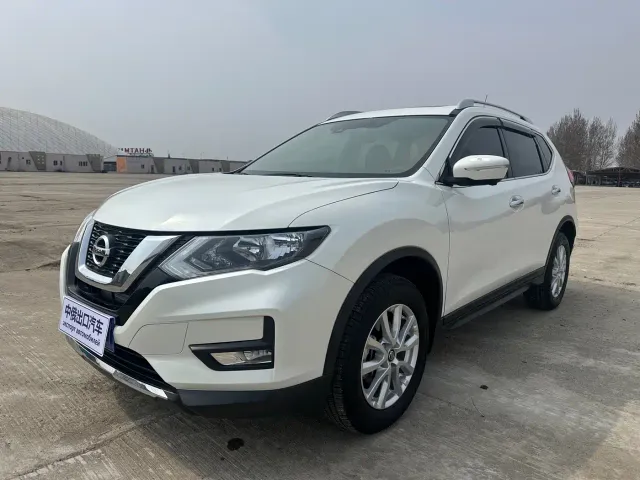 Nissan X-Trail — Фото автомобиля 3