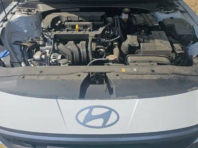 Hyundai Elantra — Фото автомобиля 16