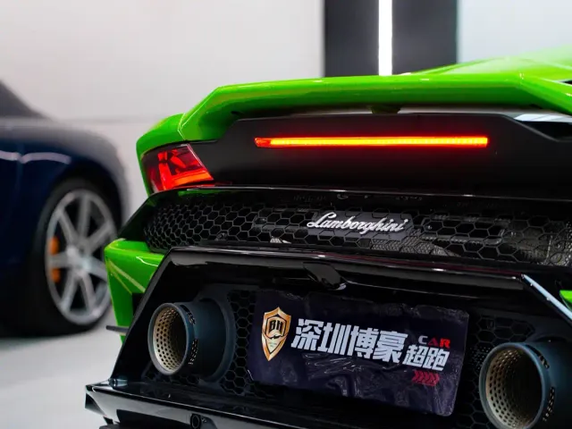 Lamborghini Huracan — Фото автомобиля 7