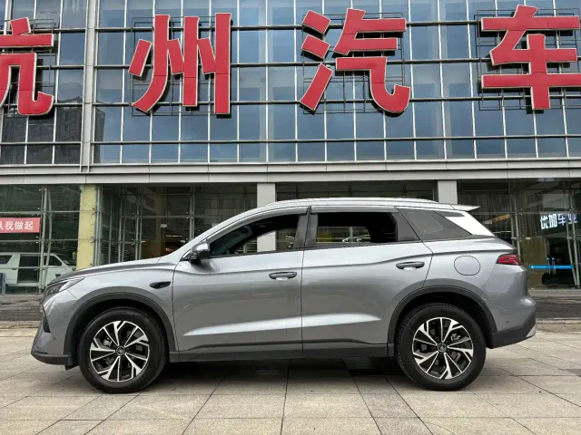 BYD Song Pro — Фото автомобиля 6