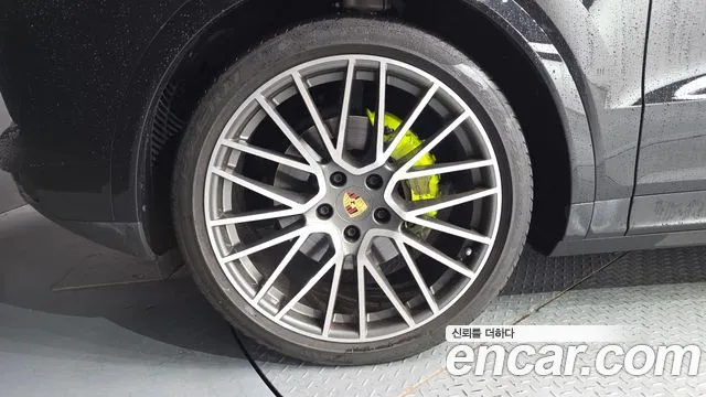 Porsche Cayenne PO536 — Фото автомобиля 5