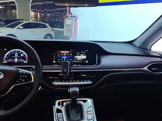 GAC Trumpchi M6 — Фото автомобиля 13