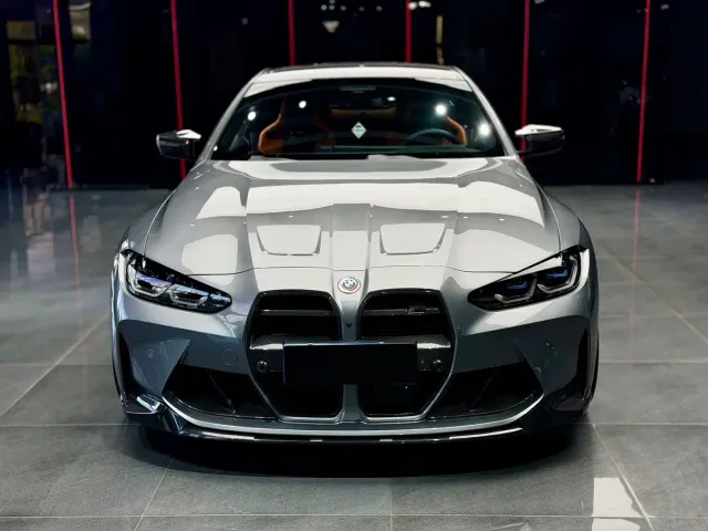 BMW M4 — Фото автомобиля 2
