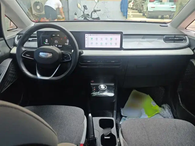 Geely Geometry E Firefly — Фото автомобиля 9
