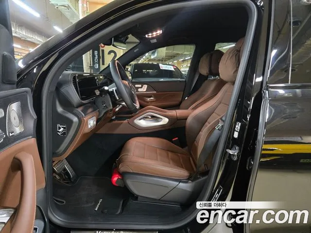 Mercedes-Benz GLS-Class — Фото автомобиля 17