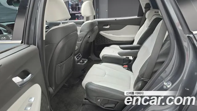 Hyundai Santafe — Фото автомобиля 11
