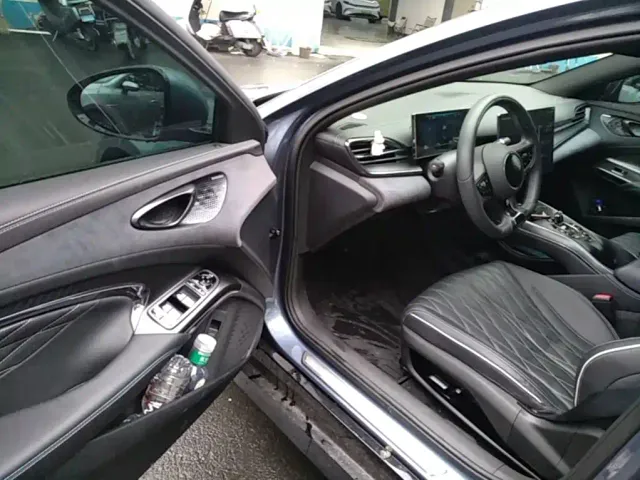 BYD Seal — Фото автомобиля 15