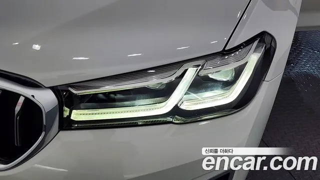 BMW 5 Series G30 — Фото автомобиля 7