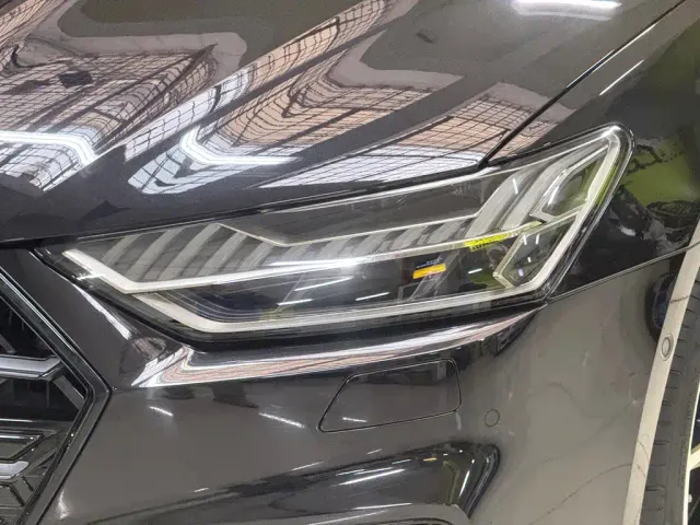 Audi A7L — Фото автомобиля 18