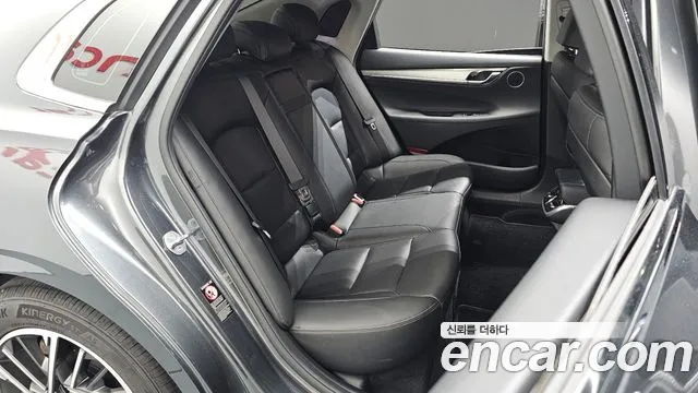 Hyundai Grandeur New — Фото автомобиля 12