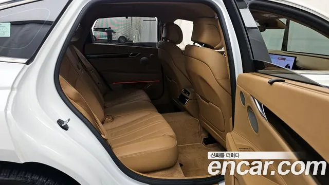 Genesis G80 RG3 — Фото автомобиля 12