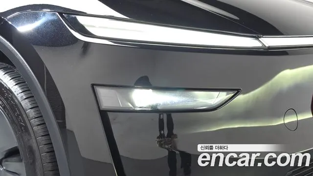 Tesla Model Y — Фото автомобиля 7