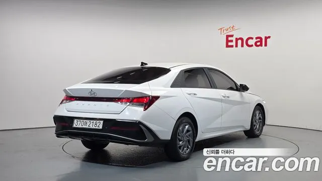 Hyundai AVANTE Новый Avante (CN7) — Фото автомобиля 2
