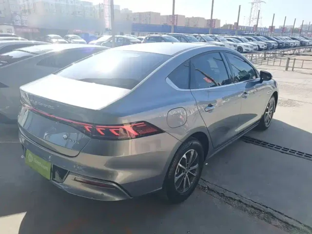 BYD Qin PLUS — Фото автомобиля 6