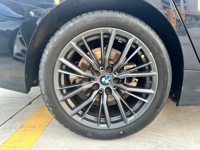 BMW 3 Series — Фото автомобиля 25