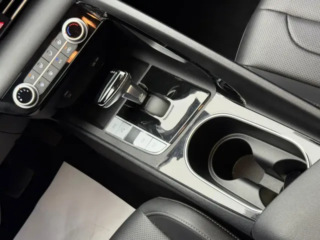 Hyundai Elantra — Фото автомобиля 14