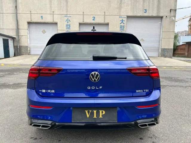 Volkswagen Golf — Фото автомобиля 4