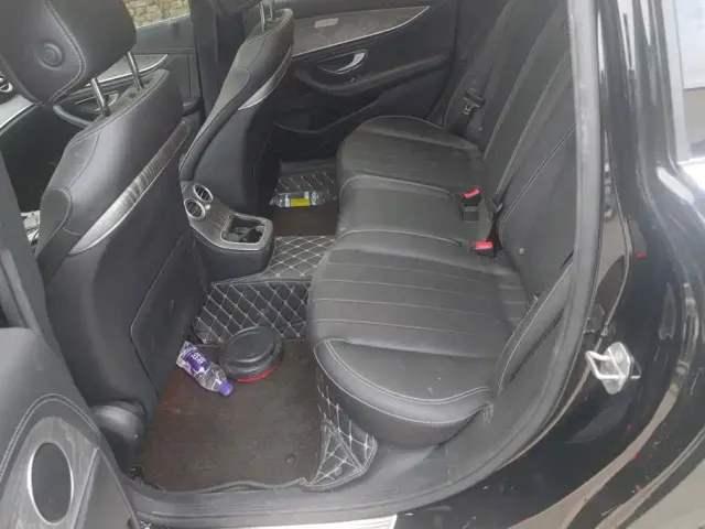 Mercedes-Benz E-Class — Фото автомобиля 11