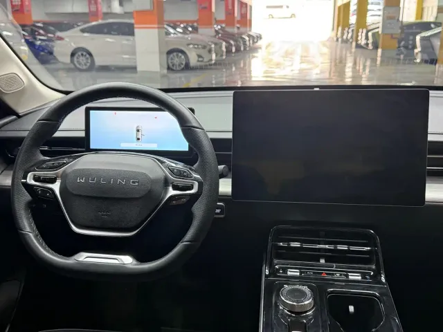 Wuling Starlight — Фото автомобиля 18
