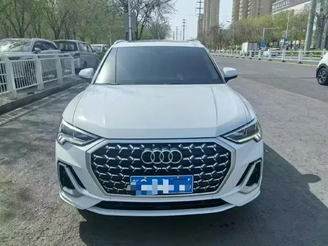 Audi Q3 — Фото автомобиля 2