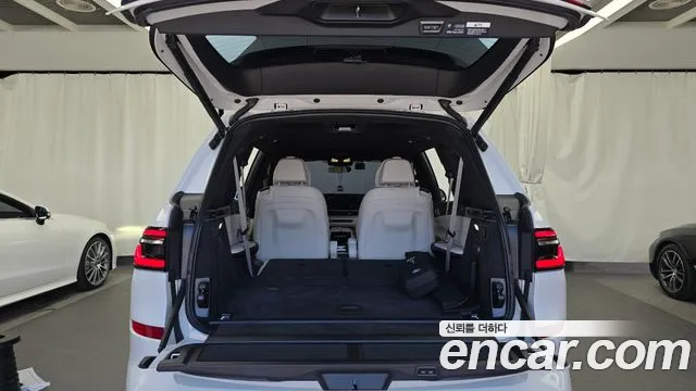 BMW X7 — Фото автомобиля 20