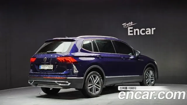 Volkswagen Tiguan — Фото автомобиля 2