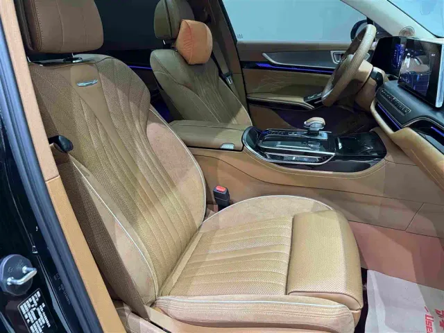 Hongqi H9 — Фото автомобиля 28