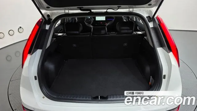 Kia Niro Niro (New) — Фото автомобиля 22
