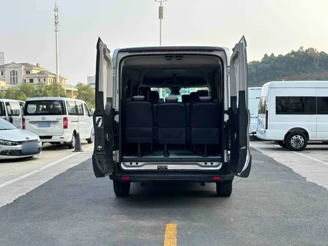 Ford Transit T8 — Фото автомобиля 18