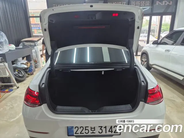 Mercedes-Benz CLS-Class — Фото автомобиля 17