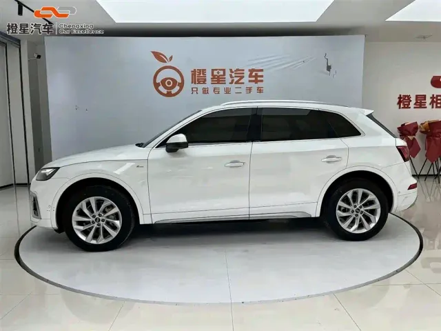 Audi Q5L — Фото автомобиля 3