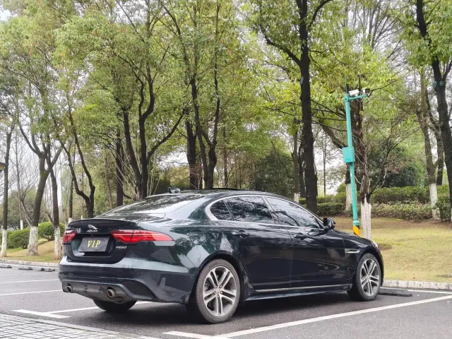Jaguar XEL — Фото автомобиля 15