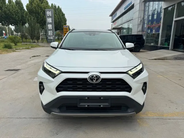 Toyota RAV4 — Фото автомобиля 2