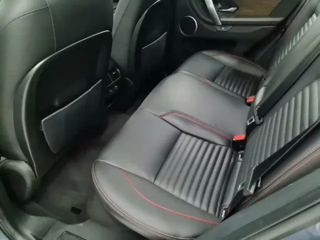 Land Rover Discovery Sport — Фото автомобиля 16