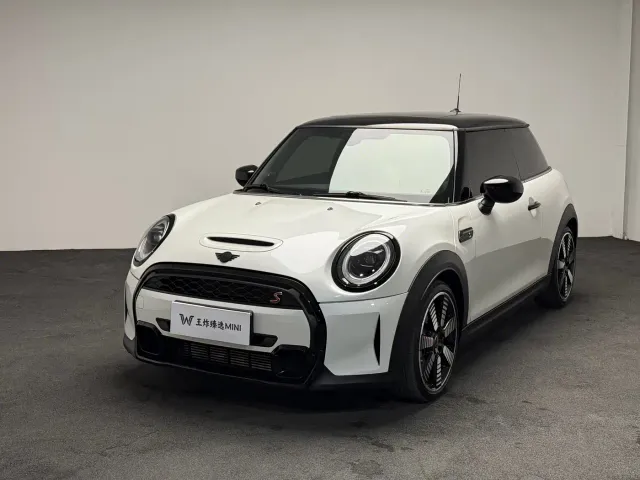 MINI Hatch — Фото автомобиля 3