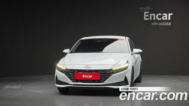 Hyundai Avante CN7 — Фото автомобиля 3