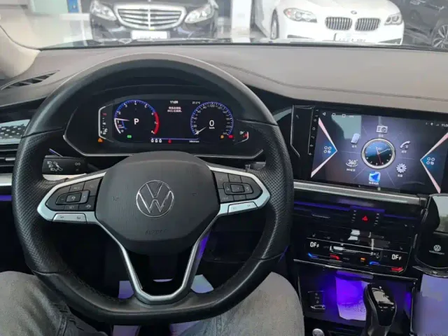 Volkswagen Passat — Фото автомобиля 9