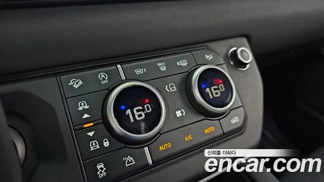 Land Rover Defender Defender (L663) 110 P300 X-Dynamic SE — Фото автомобиля 21