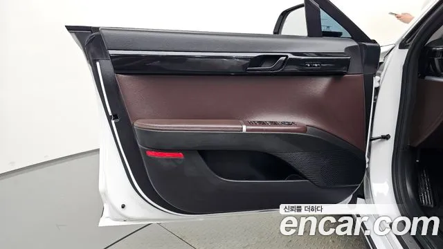 Hyundai Grandeur GN7 — Фото автомобиля 12
