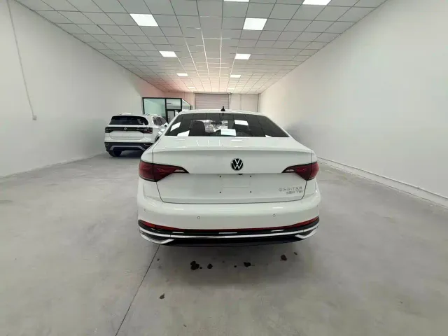 Volkswagen Sagitar — Фото автомобиля 12
