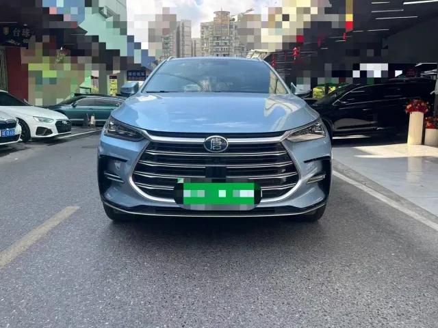 BYD Tang — Фото автомобиля 2