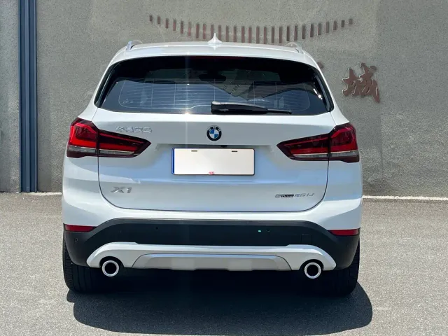 BMW X1 — Фото автомобиля 4