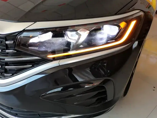 Volkswagen Passat — Фото автомобиля 23