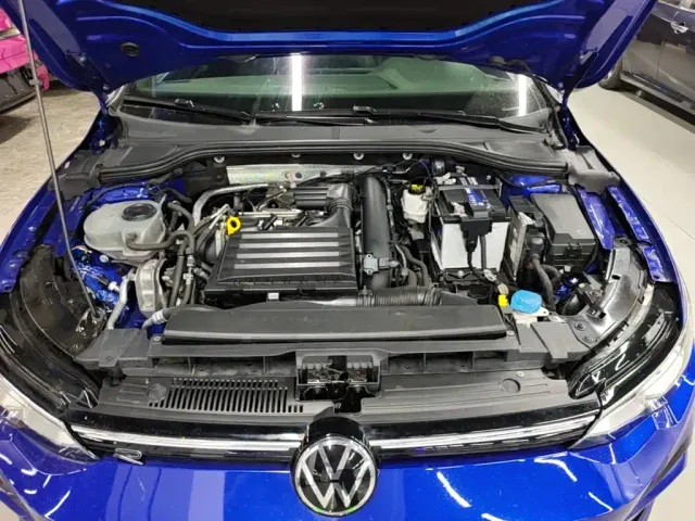 Volkswagen Golf — Фото автомобиля 19