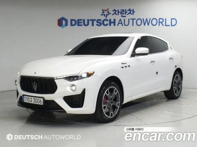 Фотография автомобиля — Maserati Levante