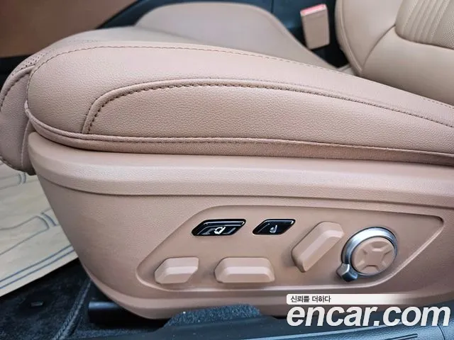 Hyundai Grandeur GN7 — Фото автомобиля 16