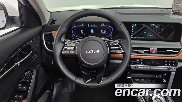 Kia Seltos Бензин 1.6 турбо 2WD — Фото автомобиля 11